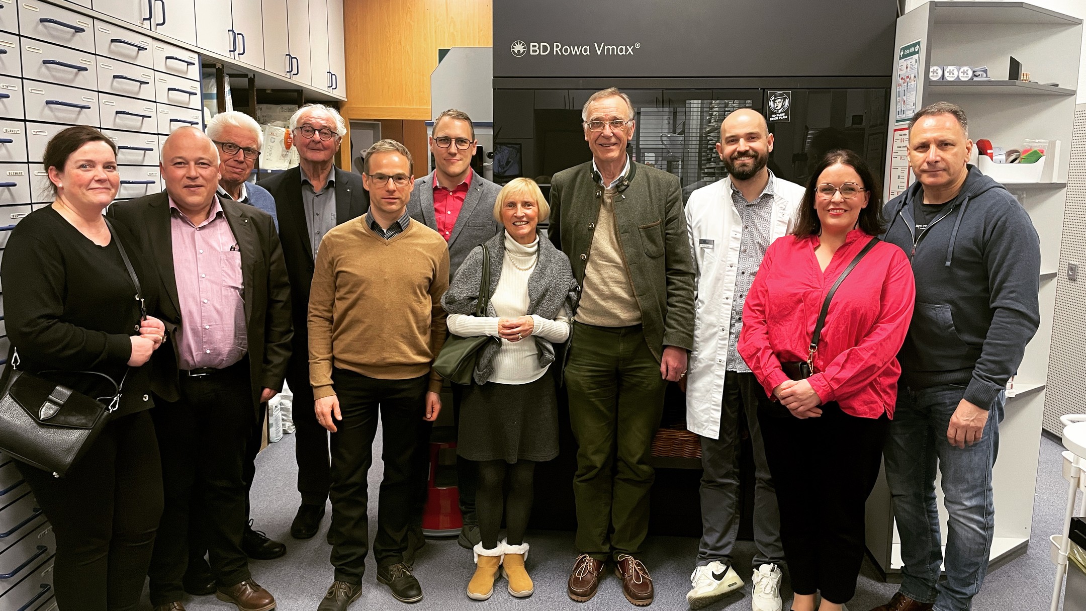 Der Lions Club Greifswald hatte das Vergnügen, Florian Köster in seiner Cothenius-Apotheke in Anklam zu …